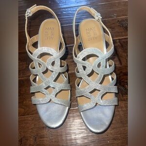 Silver sparkly heels, US 9.5